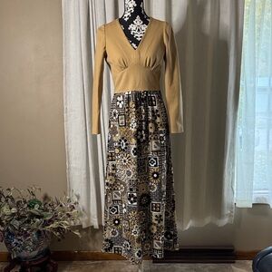 Vintage Long Sleeve Tan and Black Dress